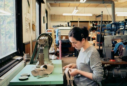 Trippen worker