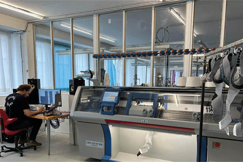 Trippen knitting lab Maschine